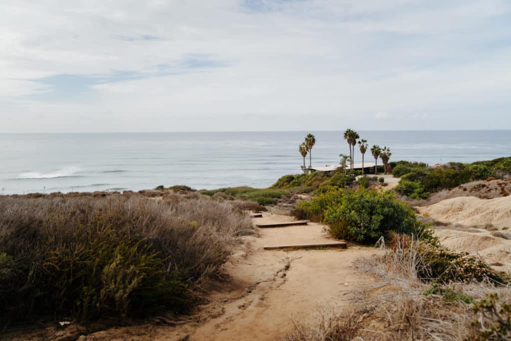 The trail from the parking lot at Sunset Cliffs Natural Park.