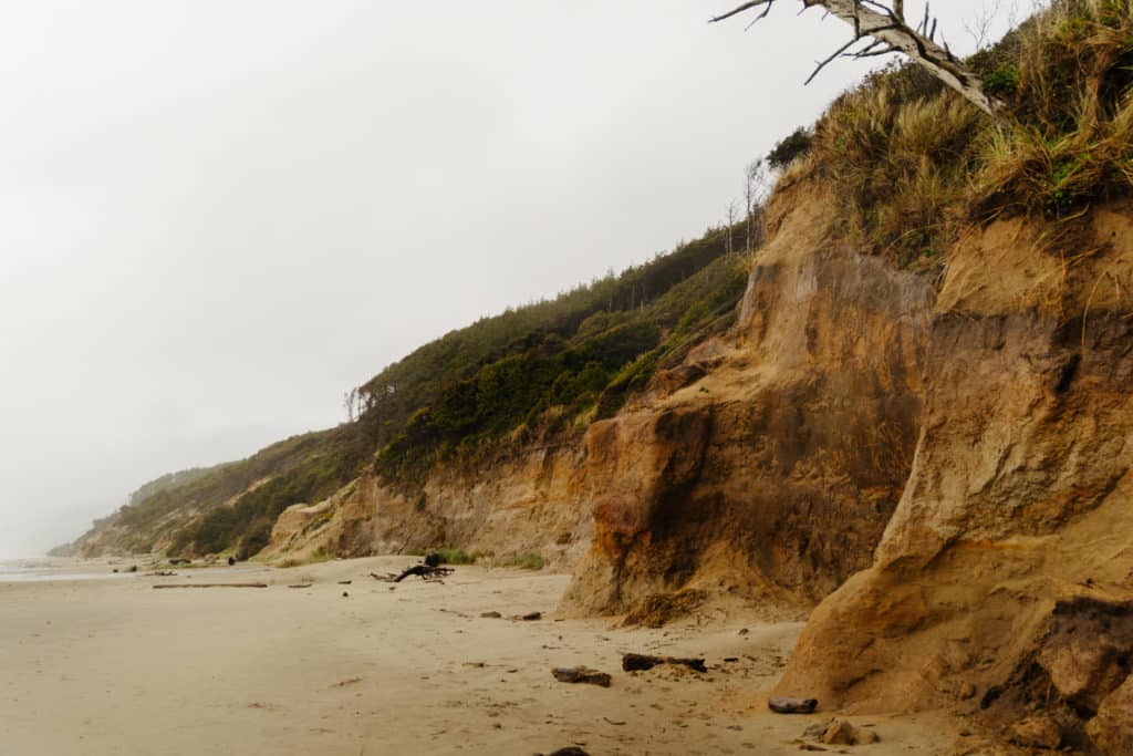 The cliffs over Hobbit Beach.