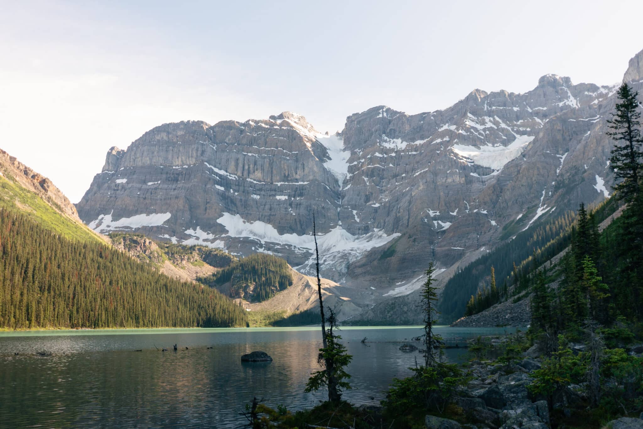 Hike the Cirque Lake Trail in Banff - Cirque Lake Trail Thumbnail 2048x1365 